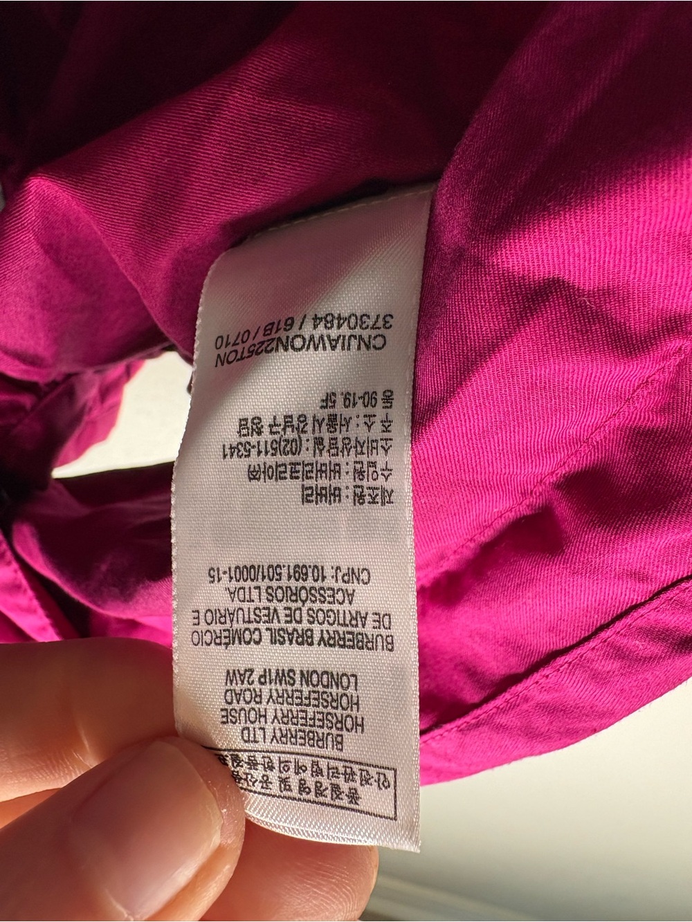 Burberry Girls Magenta Sleeveless Blouse Size 6 years old - Picture 8 of 8